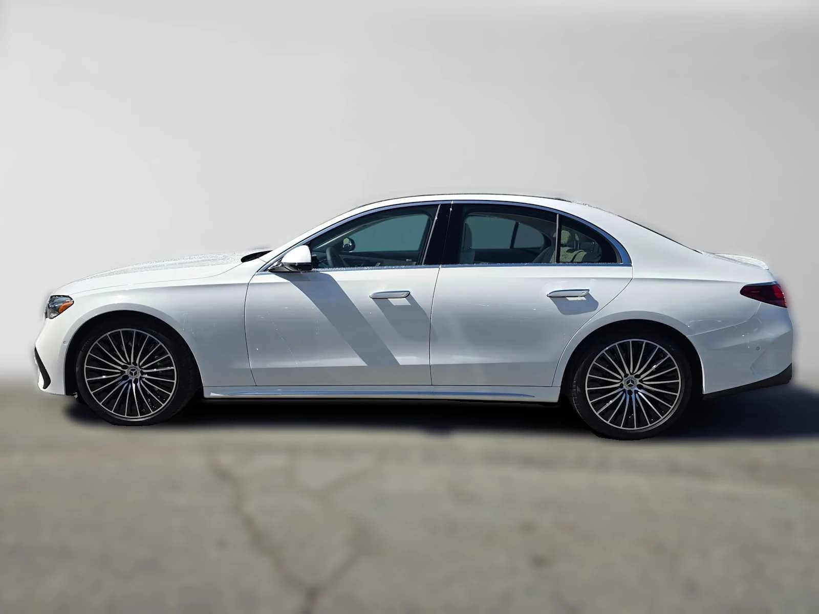 Mercedes-Benz E-Class E 450 4MATIC Sedan 2026 — side view