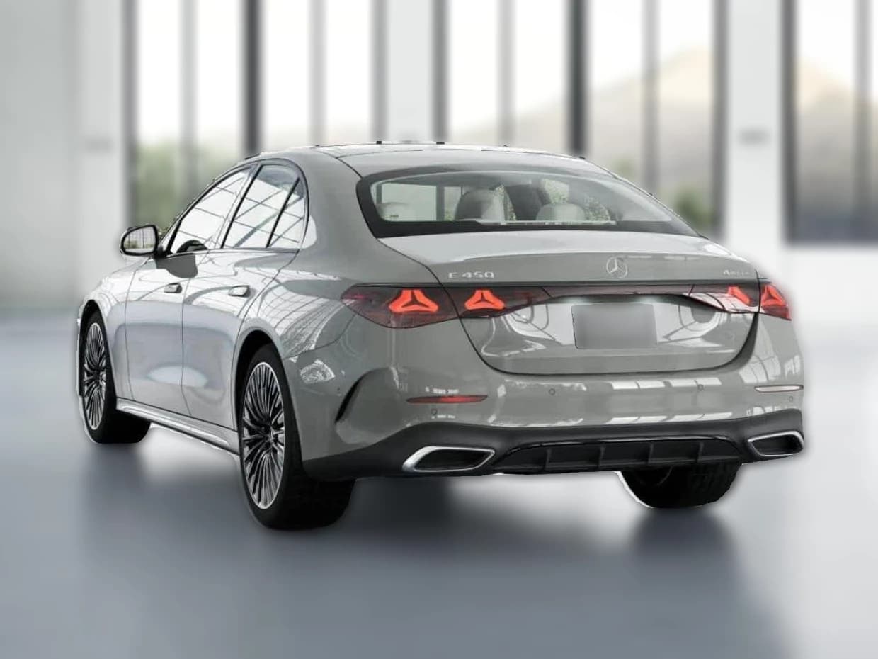 Mercedes-Benz E-Class E 450 4MATIC Sedan 2027 — side view