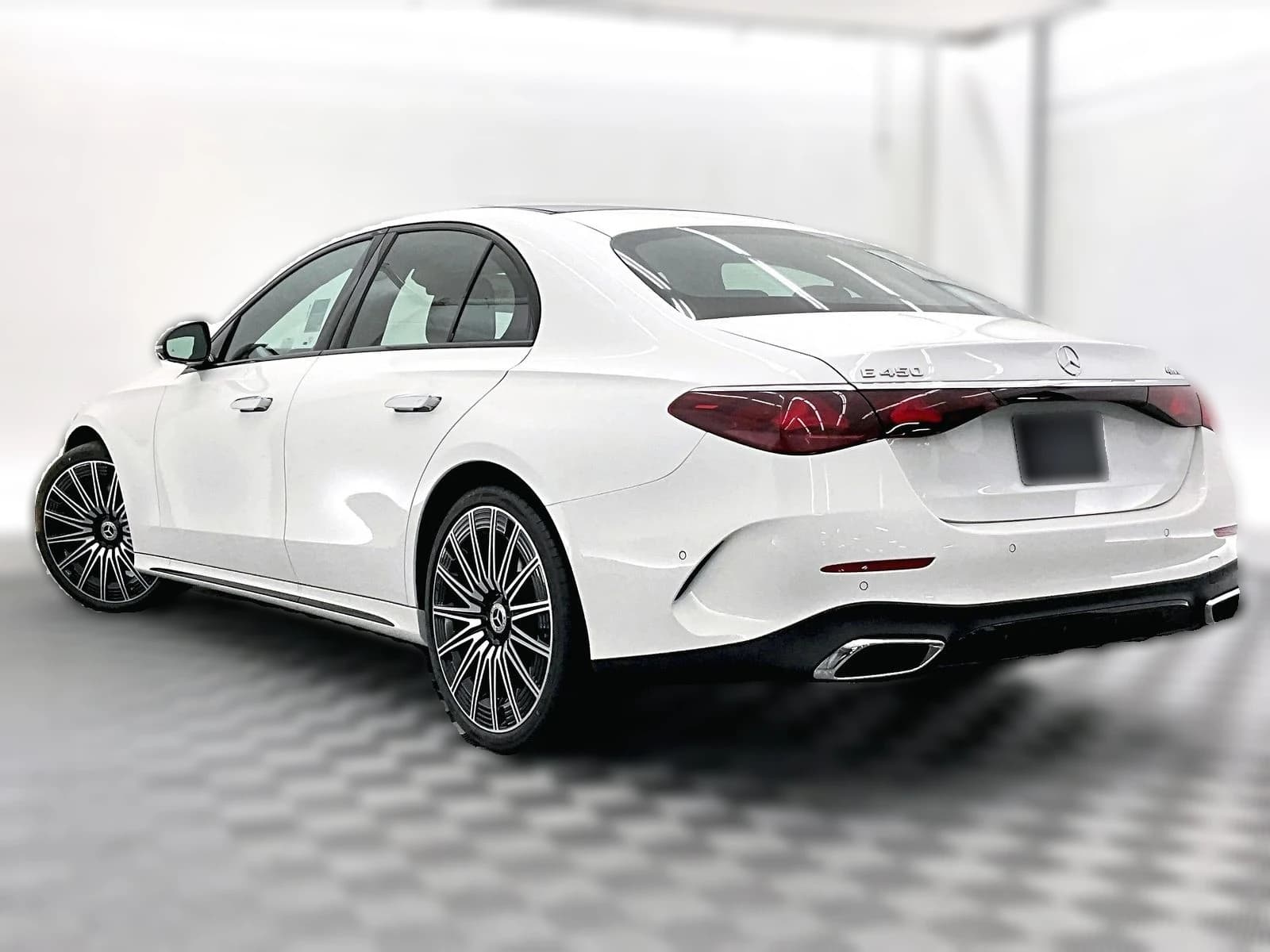 Mercedes-Benz E-Class E 450 4MATIC Sedan 2026 — side view