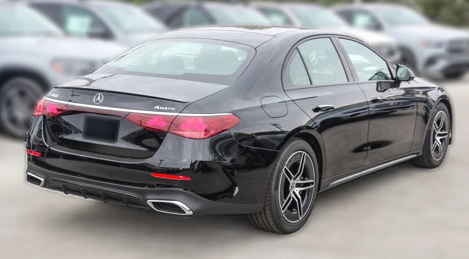 Mercedes-Benz E-Class E 450 4MATIC Sedan 2026 — side view