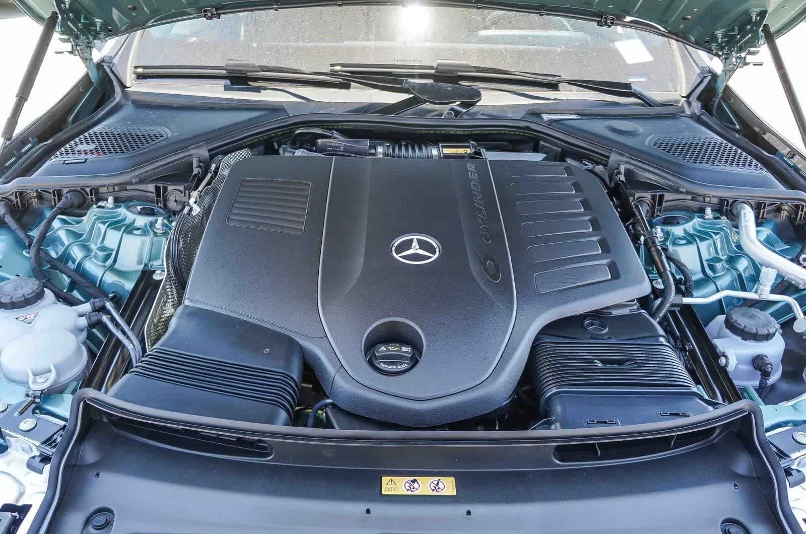 Mercedes-Benz E-Class E 450 4MATIC Sedan 2026 — side view