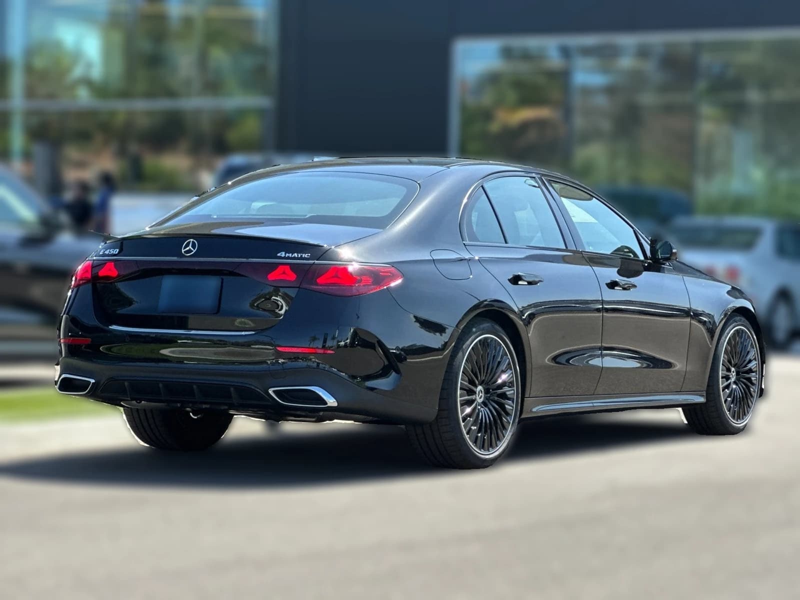 Mercedes-Benz E-Class E 450 4MATIC Sedan 2027 — side view