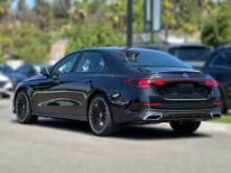 Mercedes-Benz E-Class E 450 4MATIC Sedan 2027 — side view