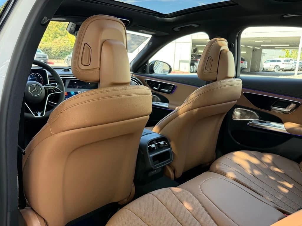 Mercedes-Benz E-Class E 450 4MATIC Sedan 2027 — side view