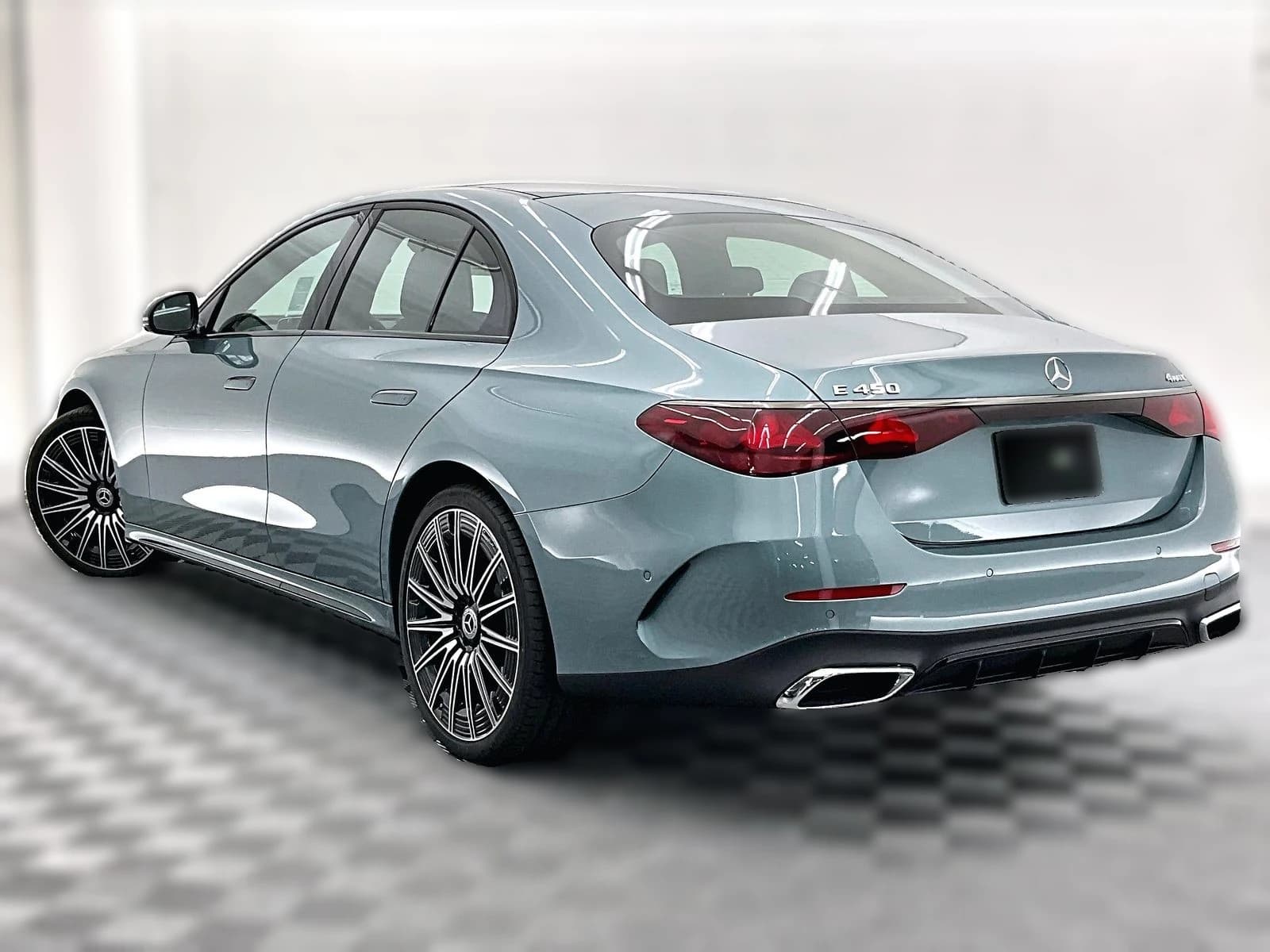 Mercedes-Benz E-Class E 450 4MATIC Sedan 2027 — side view
