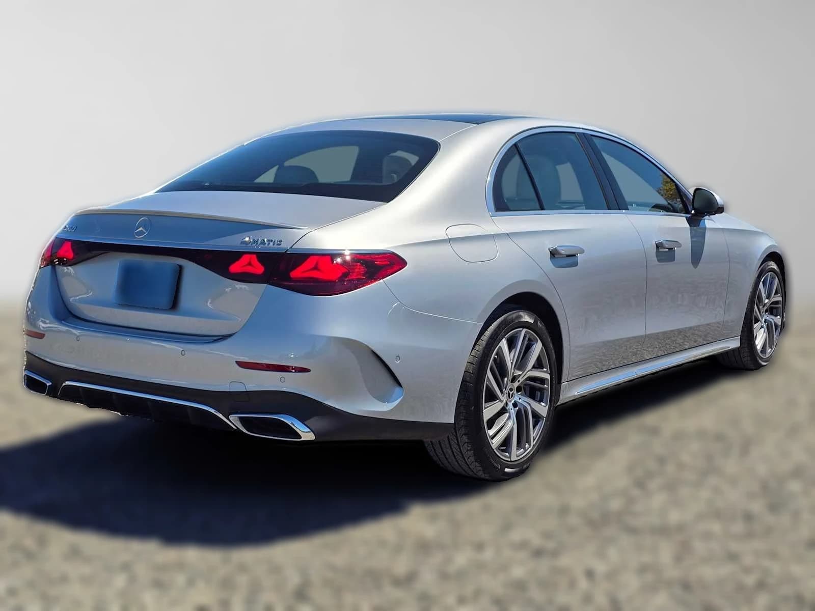 Mercedes-Benz E-Class E 450 4MATIC Sedan 2026 — side view