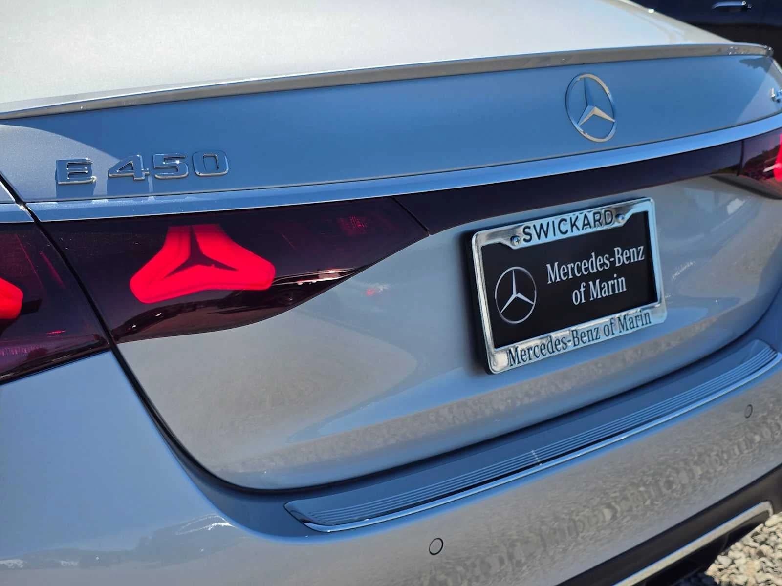 Mercedes-Benz E-Class E 450 4MATIC Sedan 2026 — side view