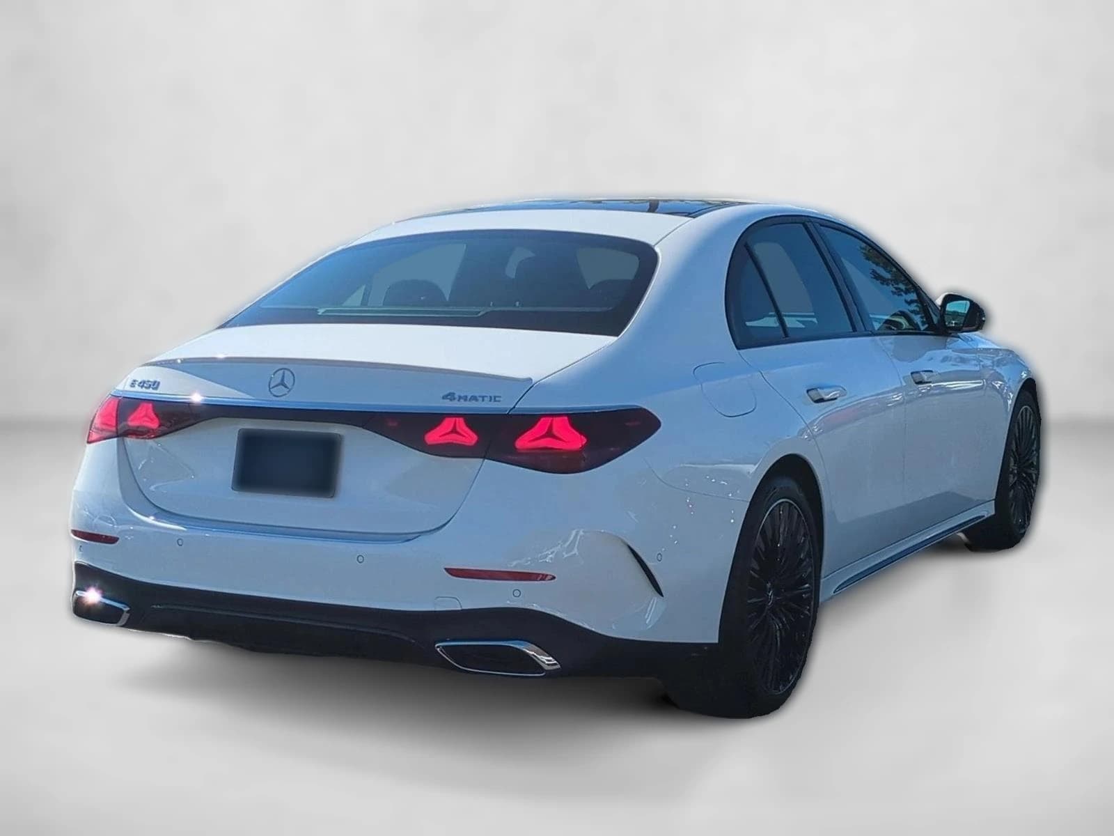 Mercedes-Benz E-Class E 450 4MATIC Sedan 2026 — side view