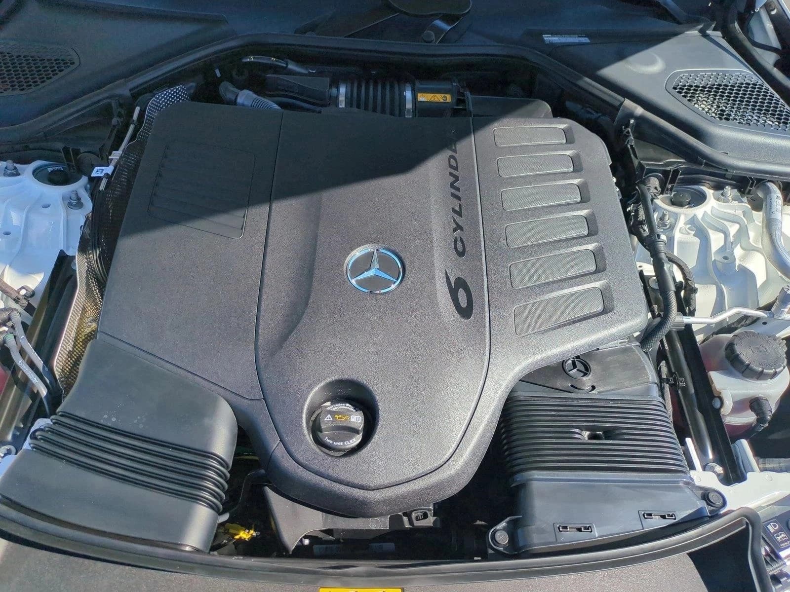 Mercedes-Benz E-Class E 450 4MATIC Sedan 2026 — side view