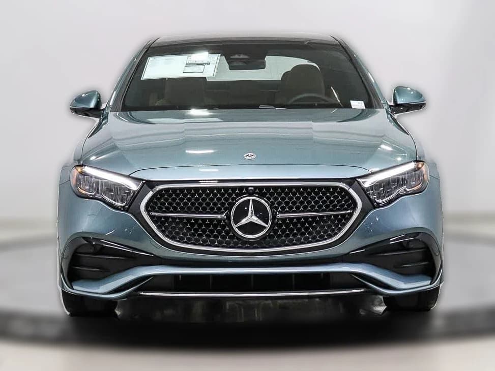 Mercedes-Benz E-Class E 450 4MATIC Sedan 2027 — side view