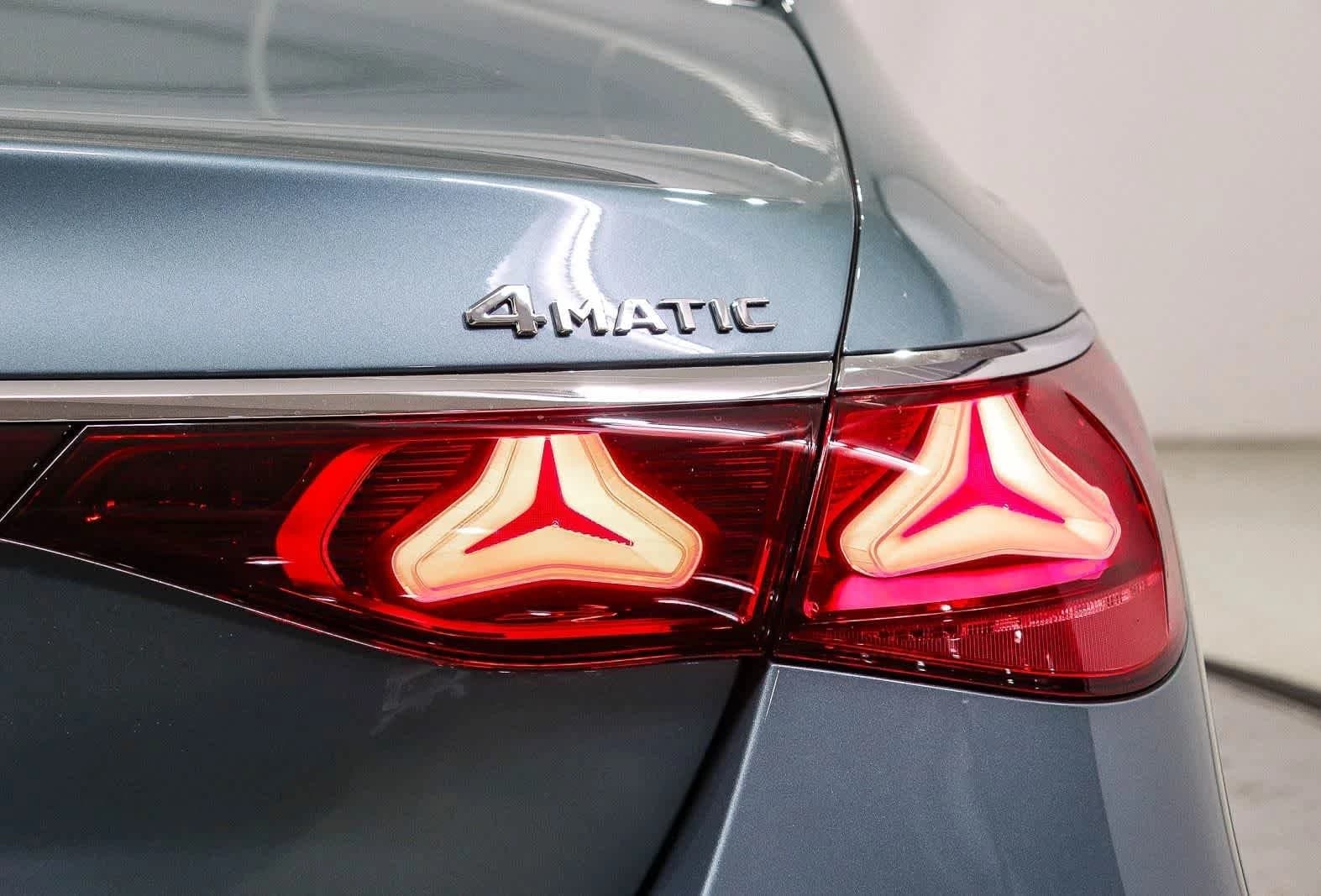 Mercedes-Benz E-Class E 450 4MATIC Sedan 2027 — side view