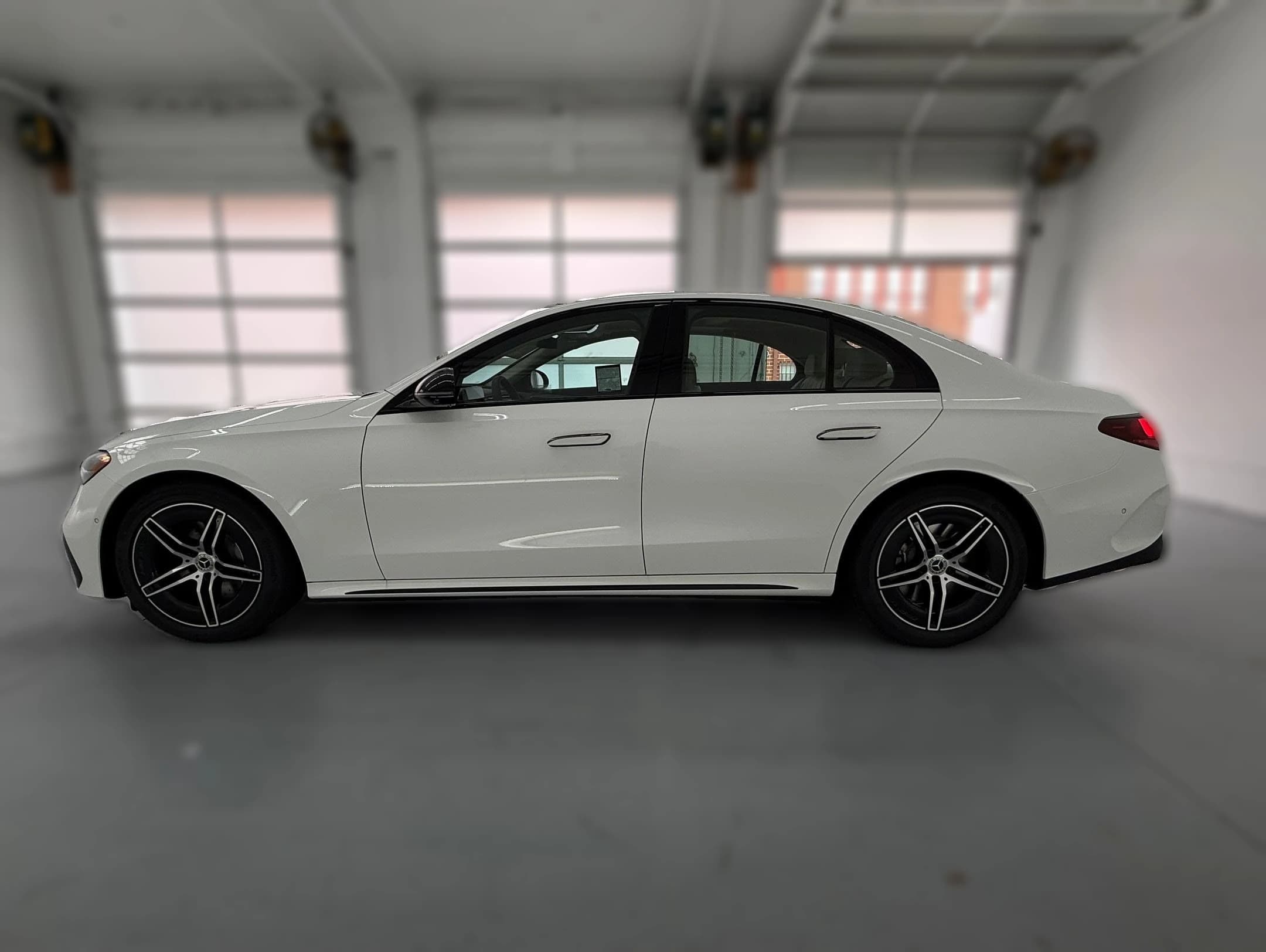 Mercedes-Benz E-Class E 450 4MATIC Sedan 2027 — side view
