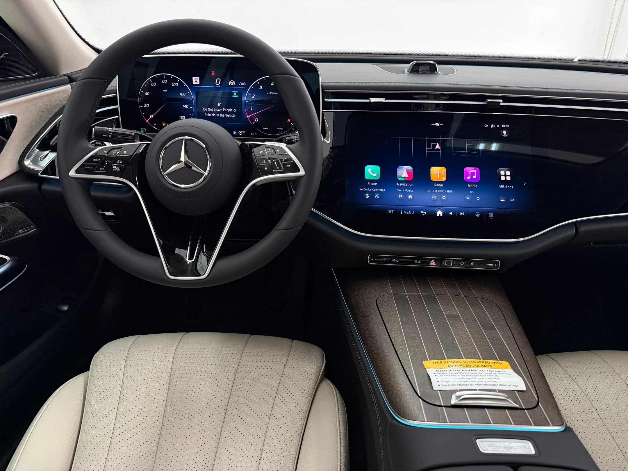 Mercedes-Benz E-Class E 450 4MATIC Sedan 2027 — side view