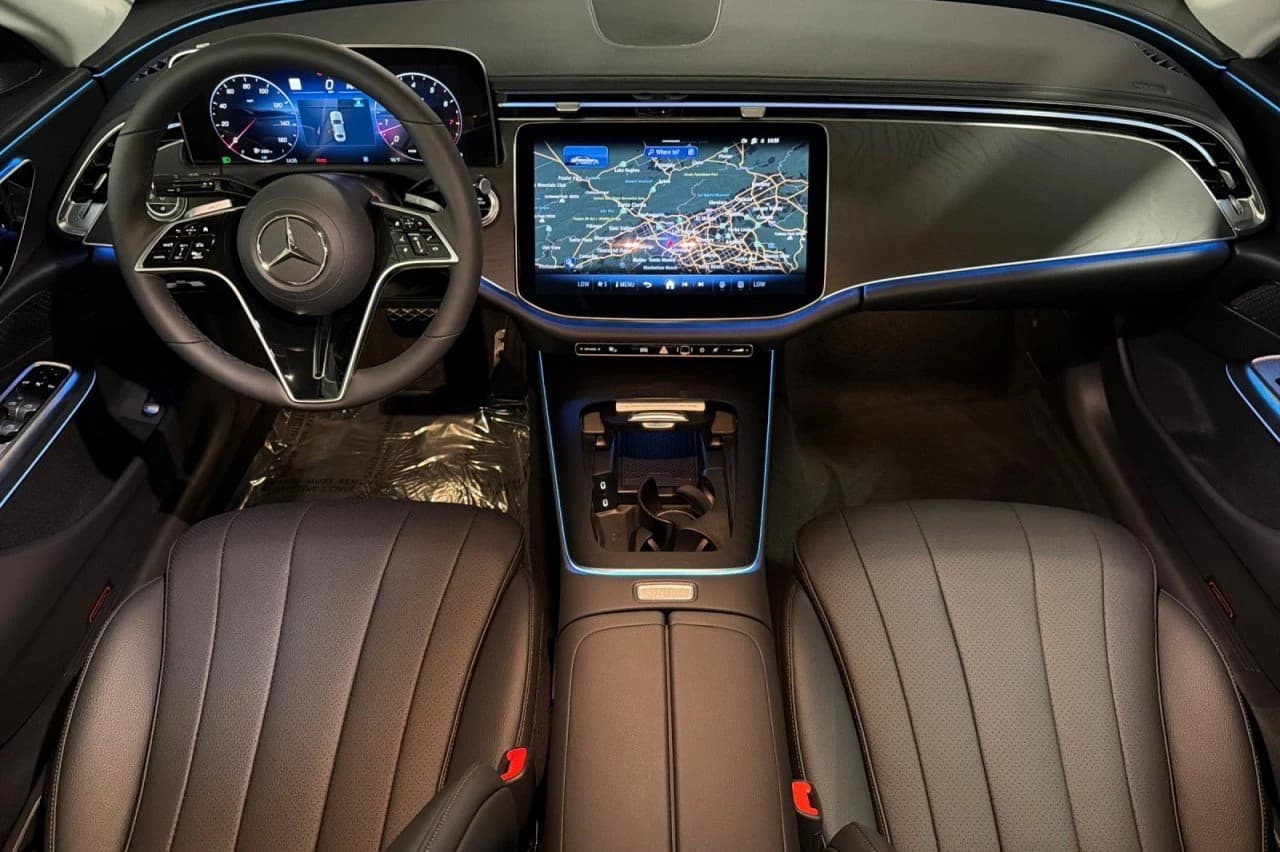 Mercedes-Benz E-Class E 450 4MATIC Sedan 2027 — side view
