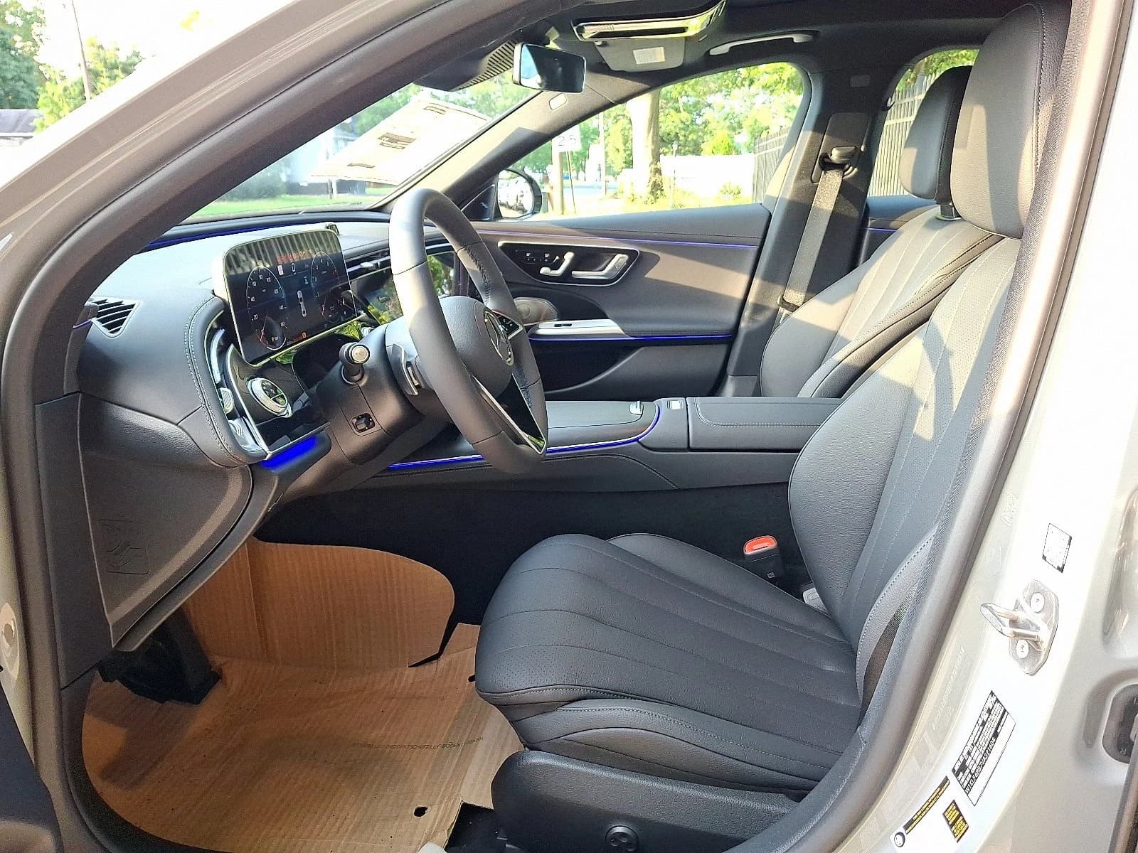 Mercedes-Benz E-Class E 450 4MATIC Sedan 2027 — side view