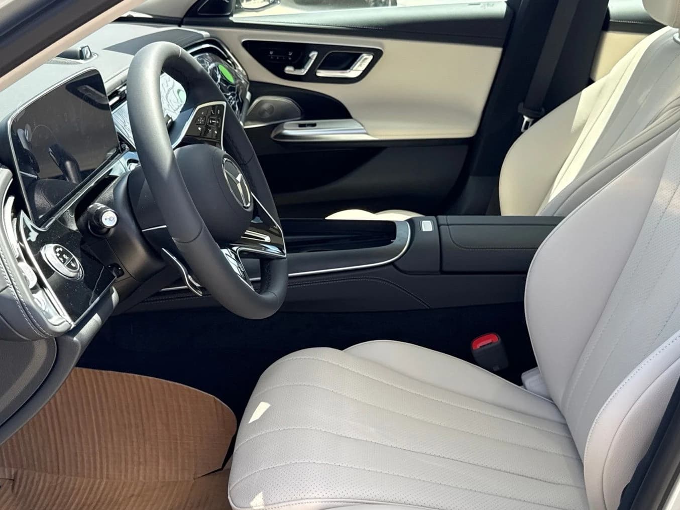 Mercedes-Benz E-Class E 450 4MATIC Sedan 2026 — side view