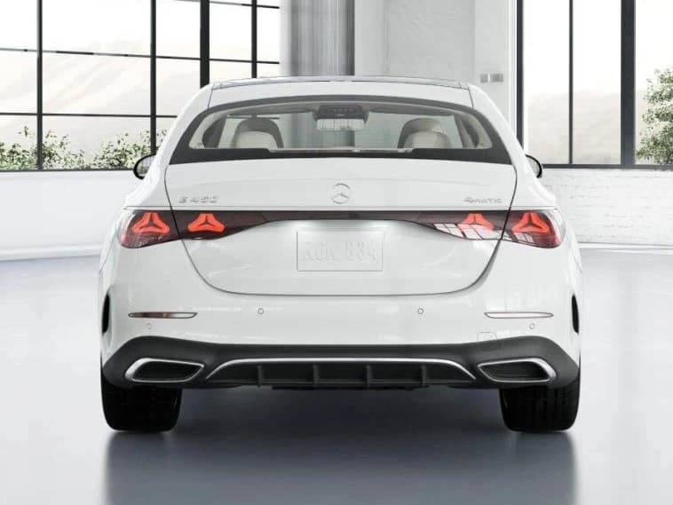 Mercedes-Benz E-Class E 450 4MATIC Sedan 2027 — side view