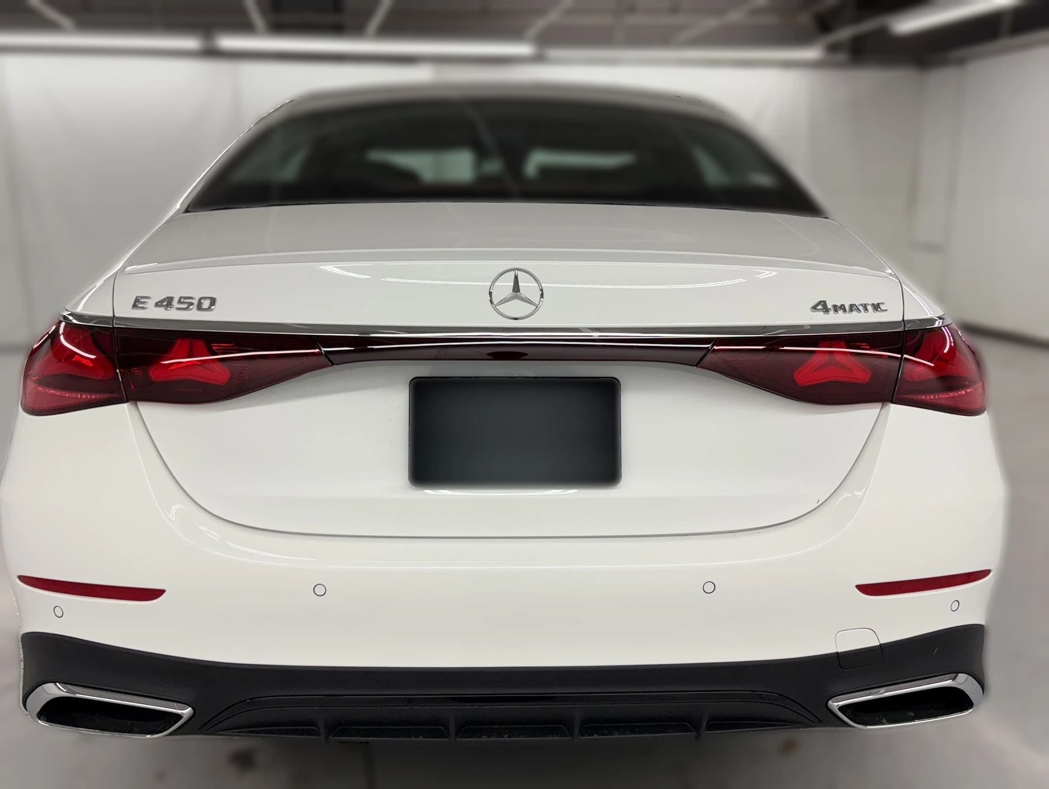 Mercedes-Benz E-Class E 450 4MATIC Sedan 2026 — side view