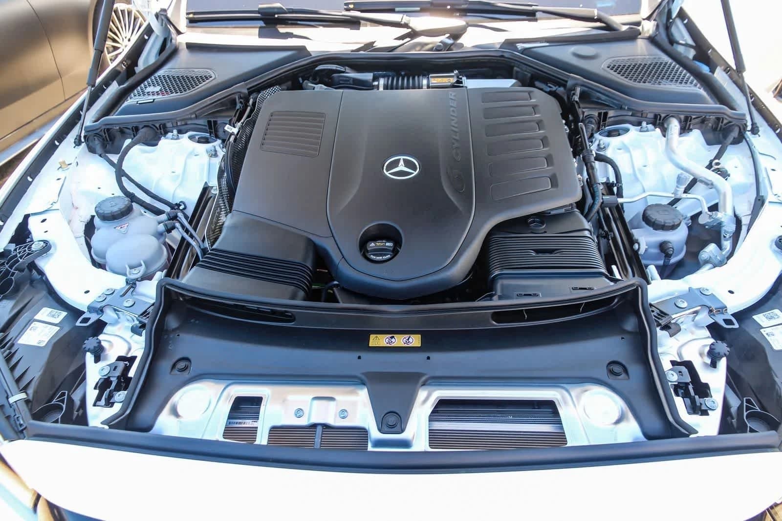 Mercedes-Benz E-Class E 450 4MATIC Sedan 2026 — side view
