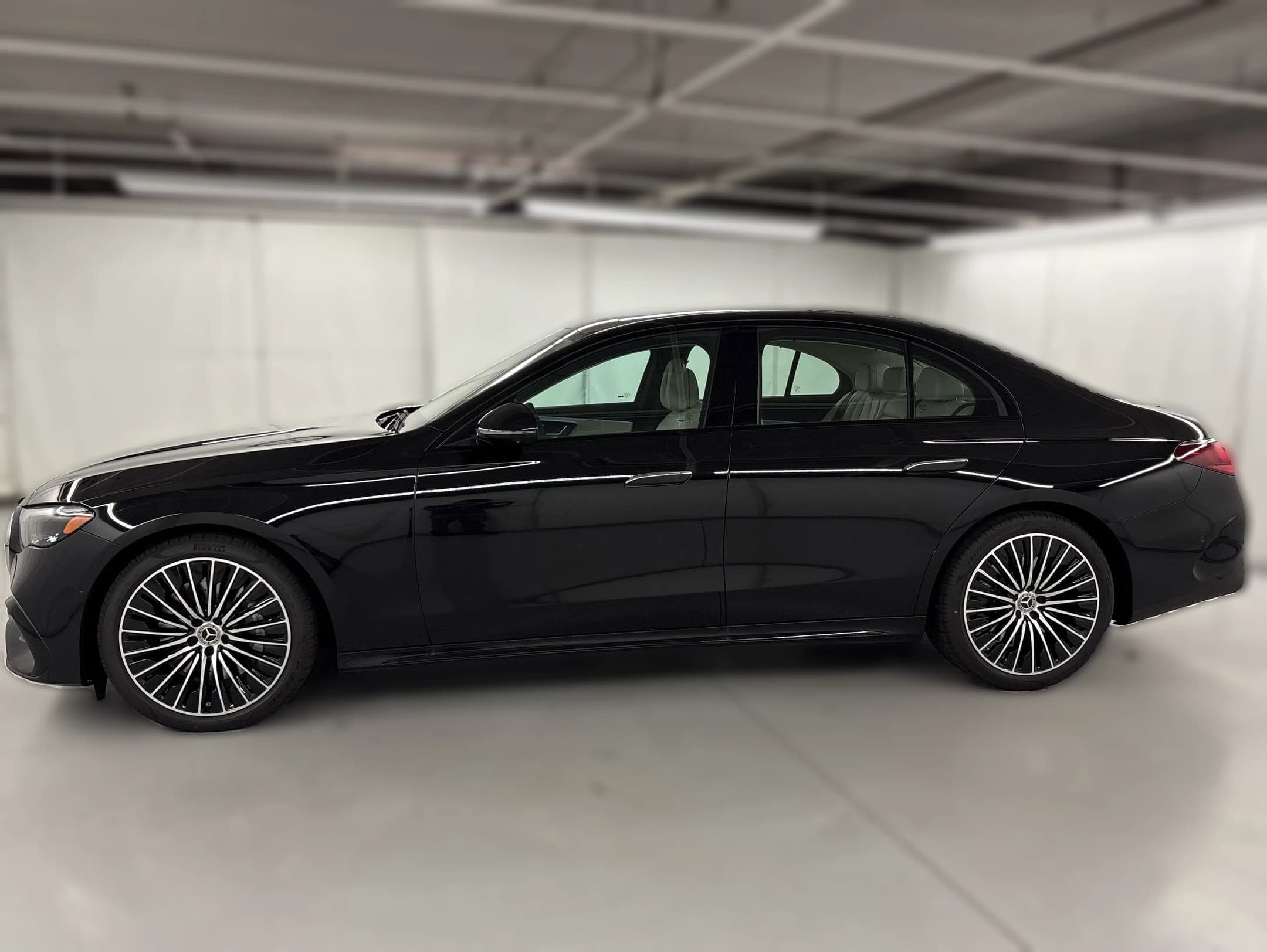 Mercedes-Benz E-Class E 450 4MATIC Sedan 2026 — side view