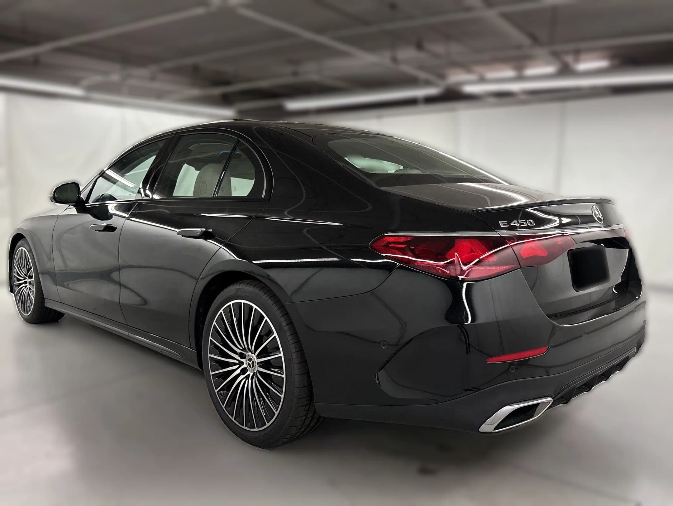 Mercedes-Benz E-Class E 450 4MATIC Sedan 2026 — side view