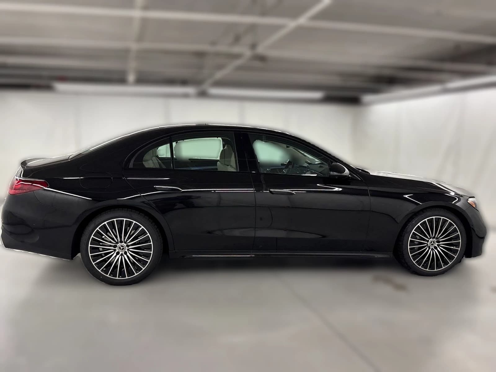 Mercedes-Benz E-Class E 450 4MATIC Sedan 2026 — side view