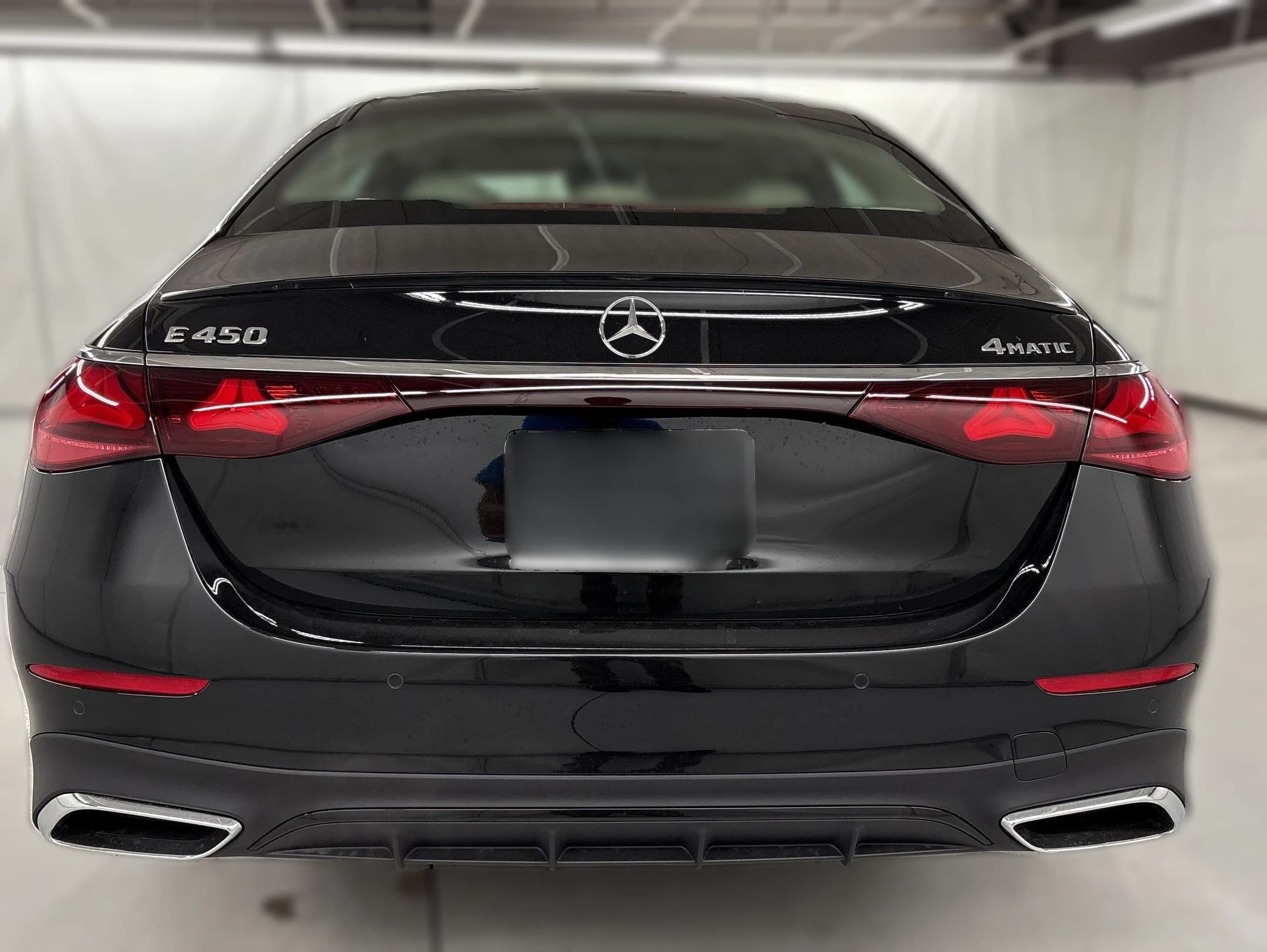 Mercedes-Benz E-Class E 450 4MATIC Sedan 2026 — side view
