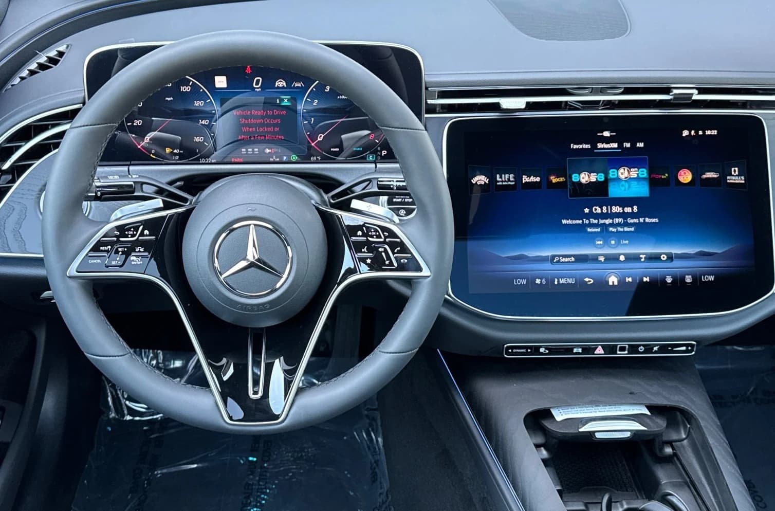 Mercedes-Benz E-Class E 450 4MATIC Sedan 2026 — side view