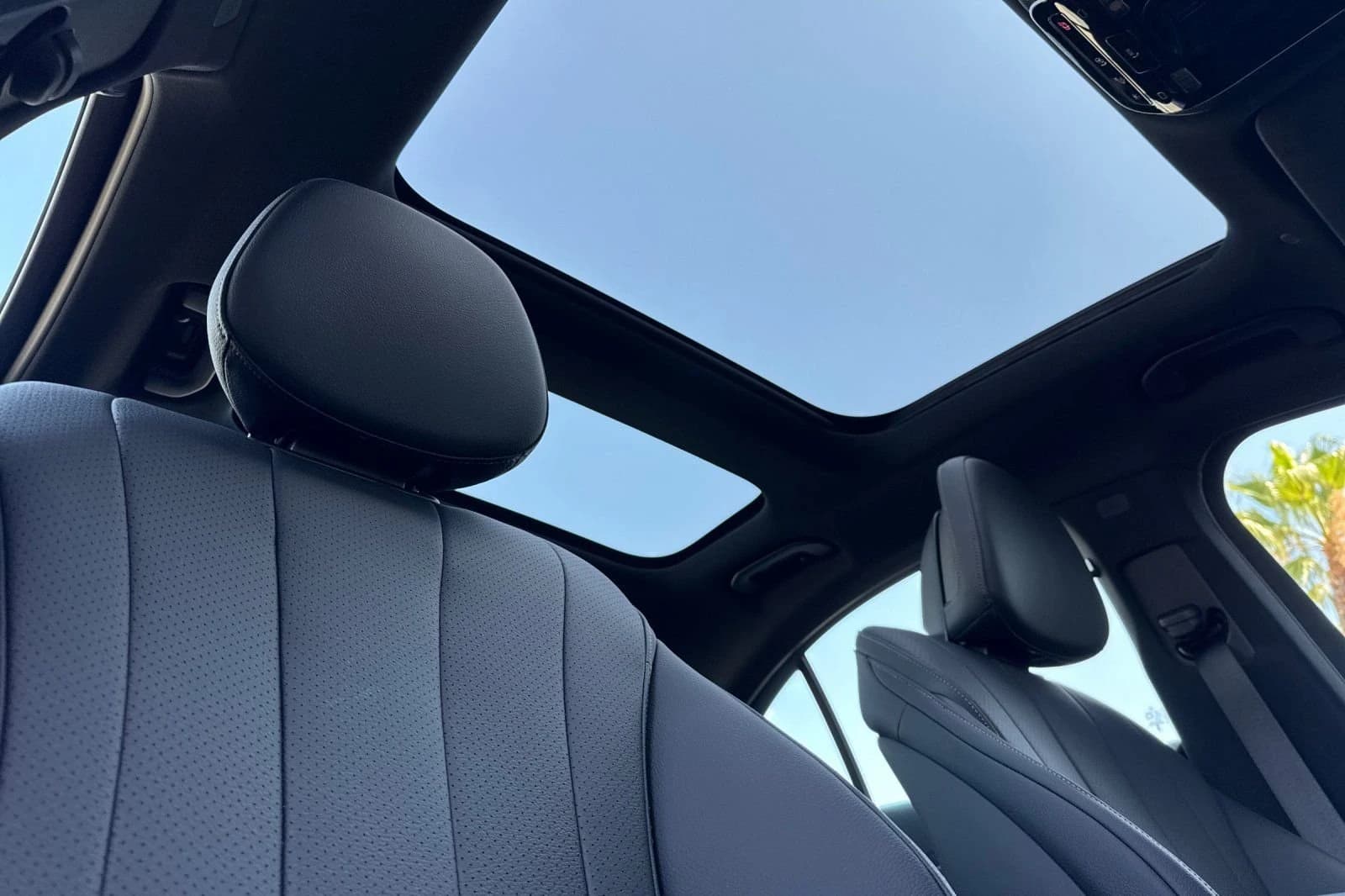 Mercedes-Benz E-Class E 450 4MATIC Sedan 2026 — side view