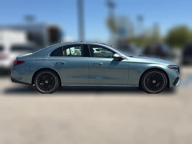 Mercedes-Benz E-Class E 450 4MATIC Sedan 2026 — side view