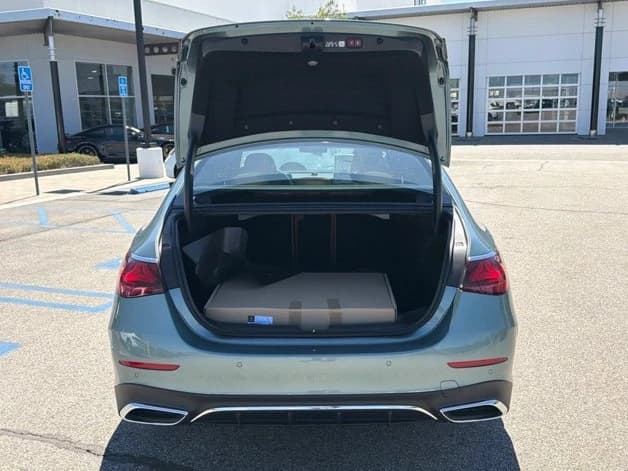 Mercedes-Benz E-Class E 450 4MATIC Sedan 2026 — side view
