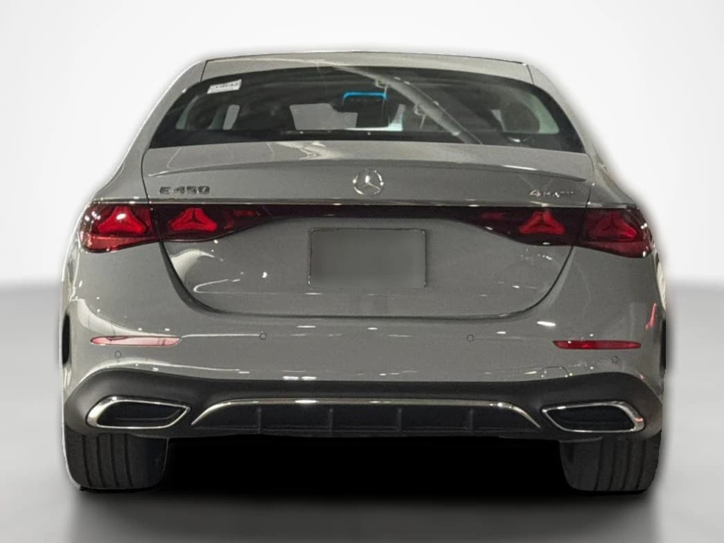 Mercedes-Benz E-Class E 450 4MATIC Sedan 2027 — side view