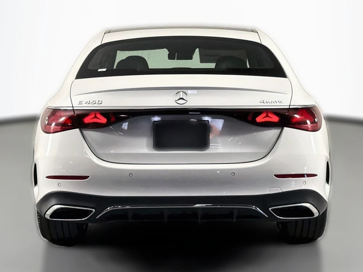 Mercedes-Benz E-Class E 450 4MATIC Sedan 2027 — side view