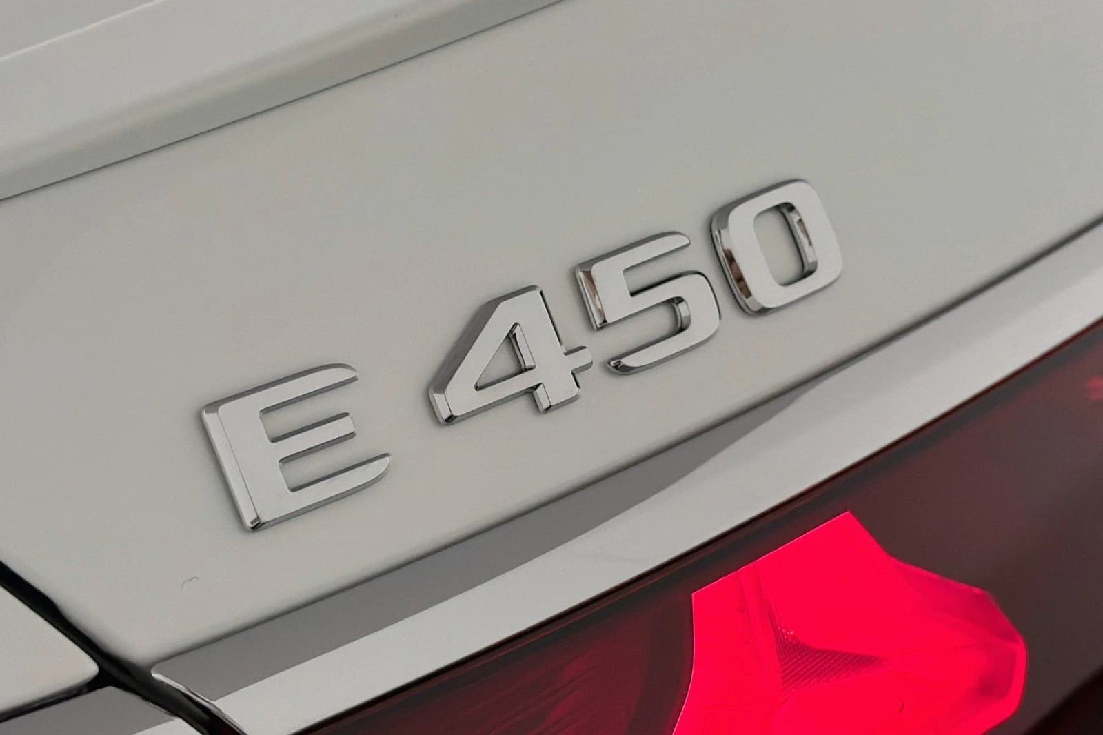 Mercedes-Benz E-Class E 450 4MATIC Sedan 2027 — side view