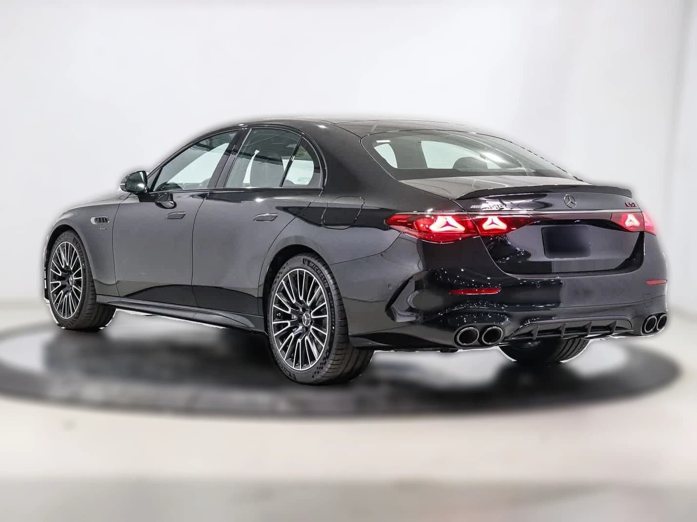Mercedes-Benz E-Class AMG E 53 E 4MATIC+ Sedan 2026 — side view