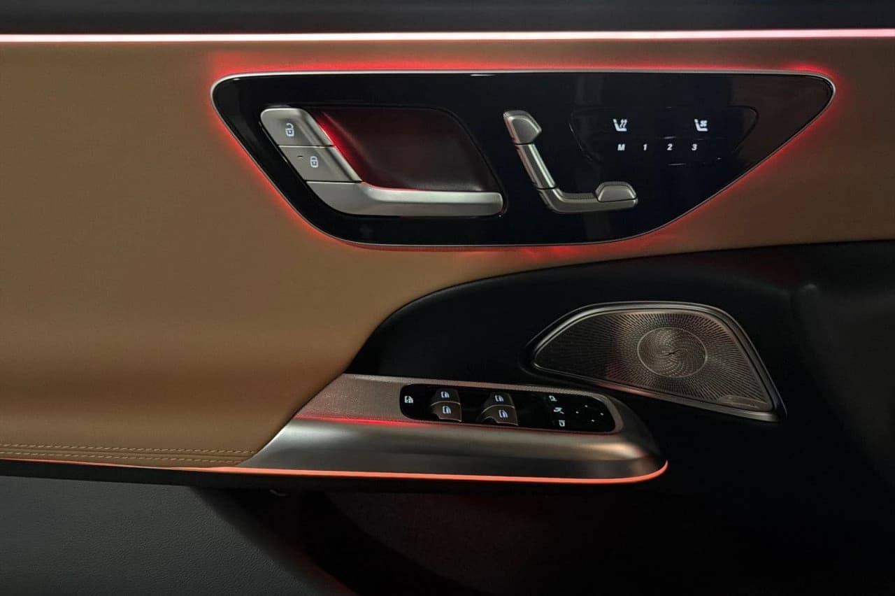 Mercedes-Benz E-Class AMG E 53 Hybrid Sedan 2027 — side view