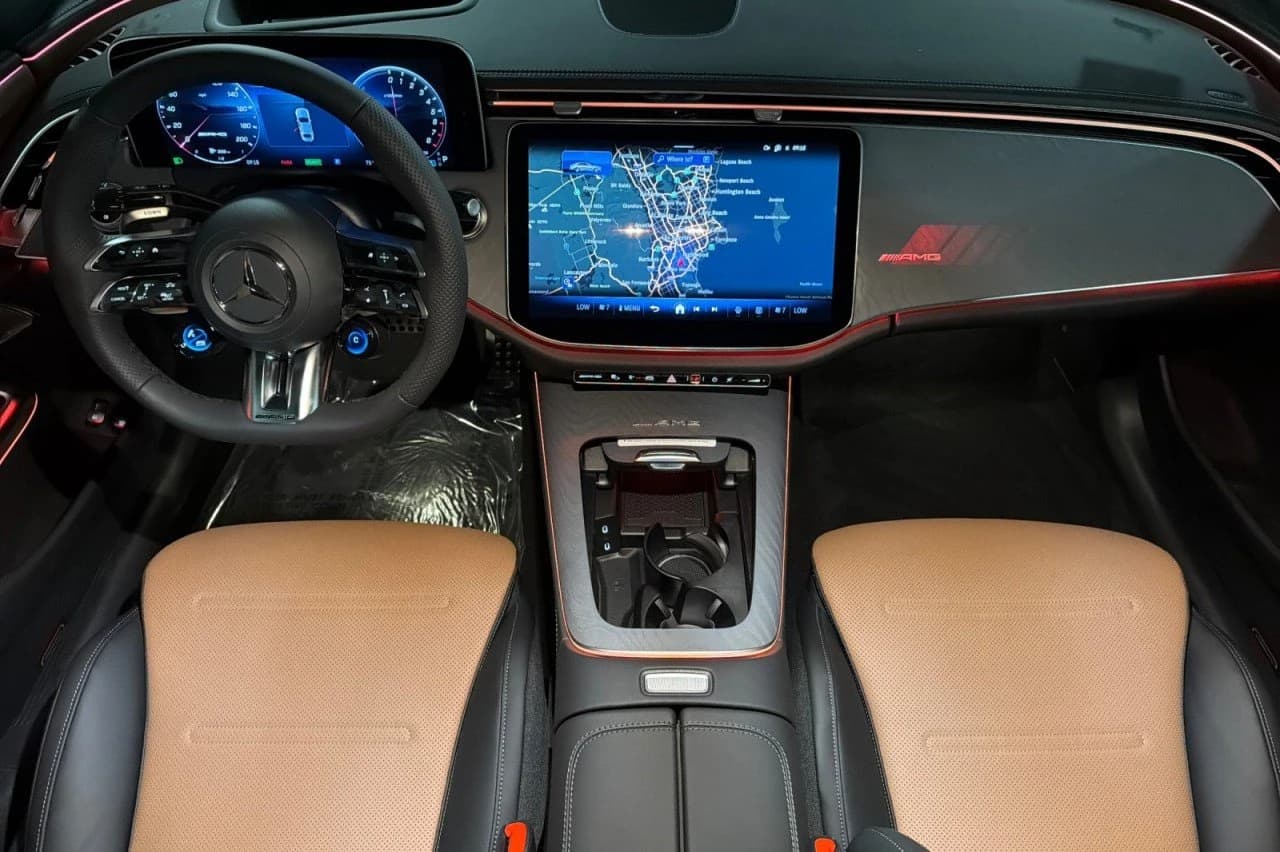 Mercedes-Benz E-Class AMG E 53 Hybrid Sedan 2027 — side view