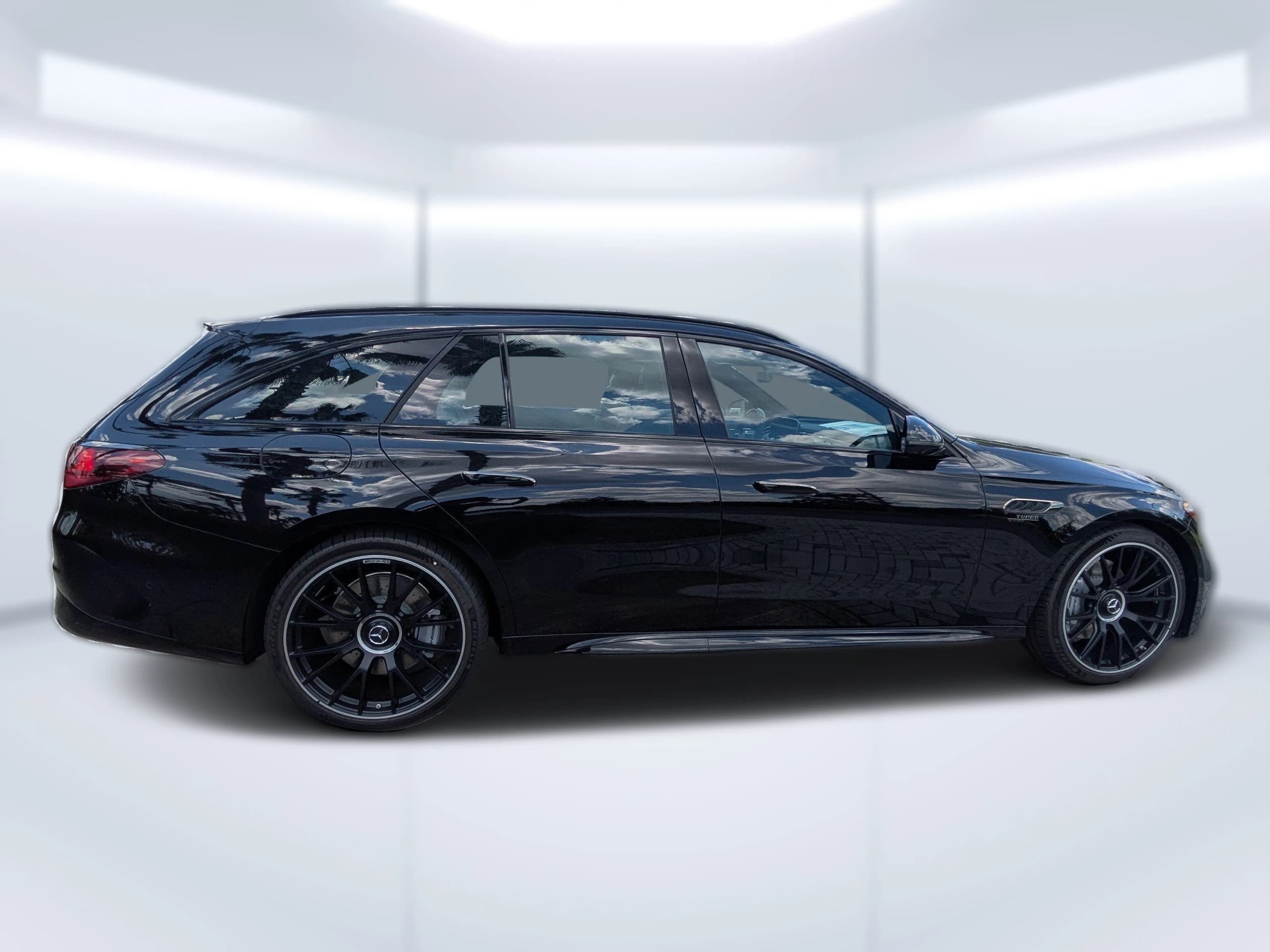 Mercedes-Benz E-Class AMG E 53 E 4MATIC+ Wagon 2026 — side view