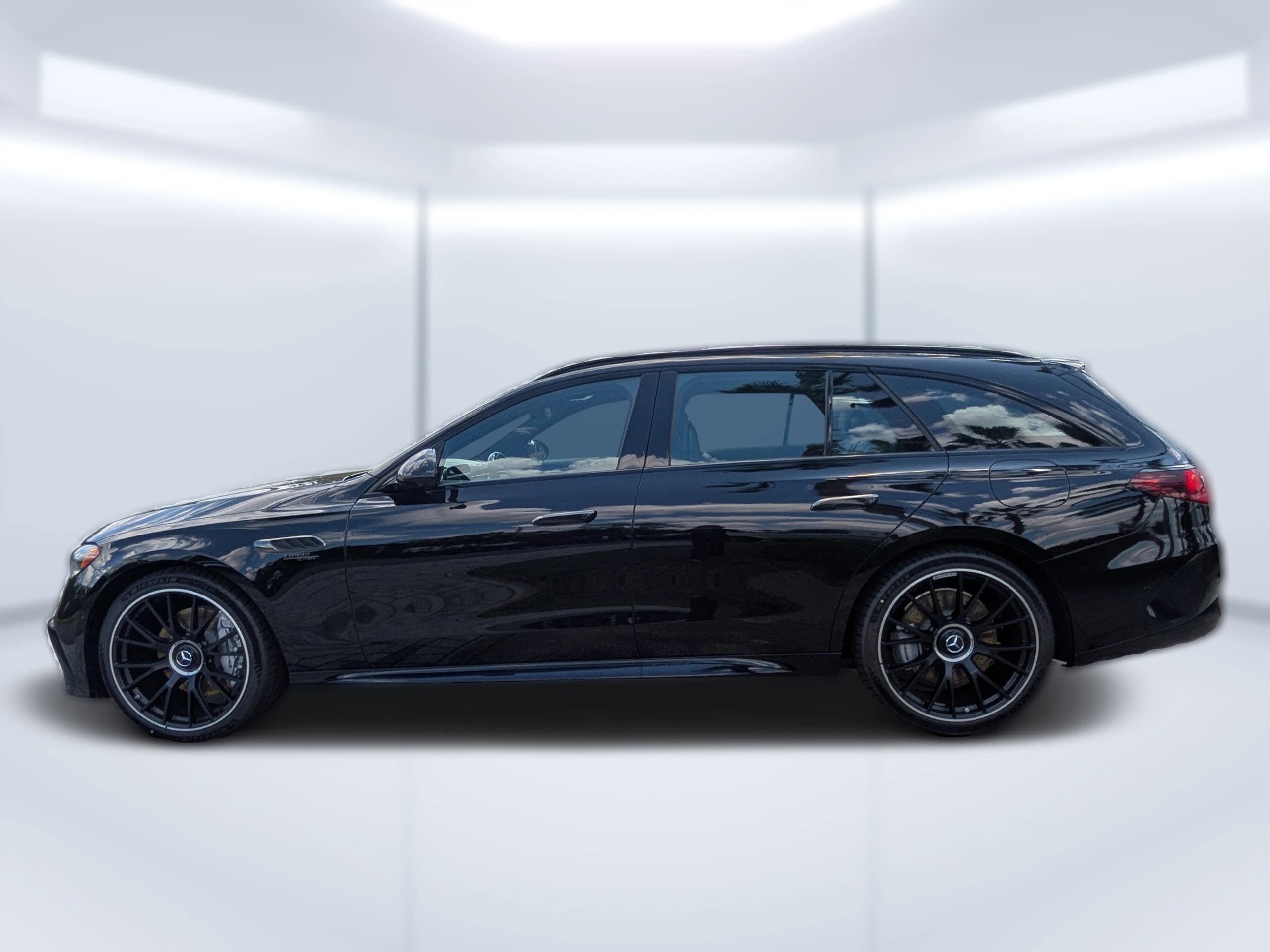 Mercedes-Benz E-Class AMG E 53 E 4MATIC+ Wagon 2026 — side view