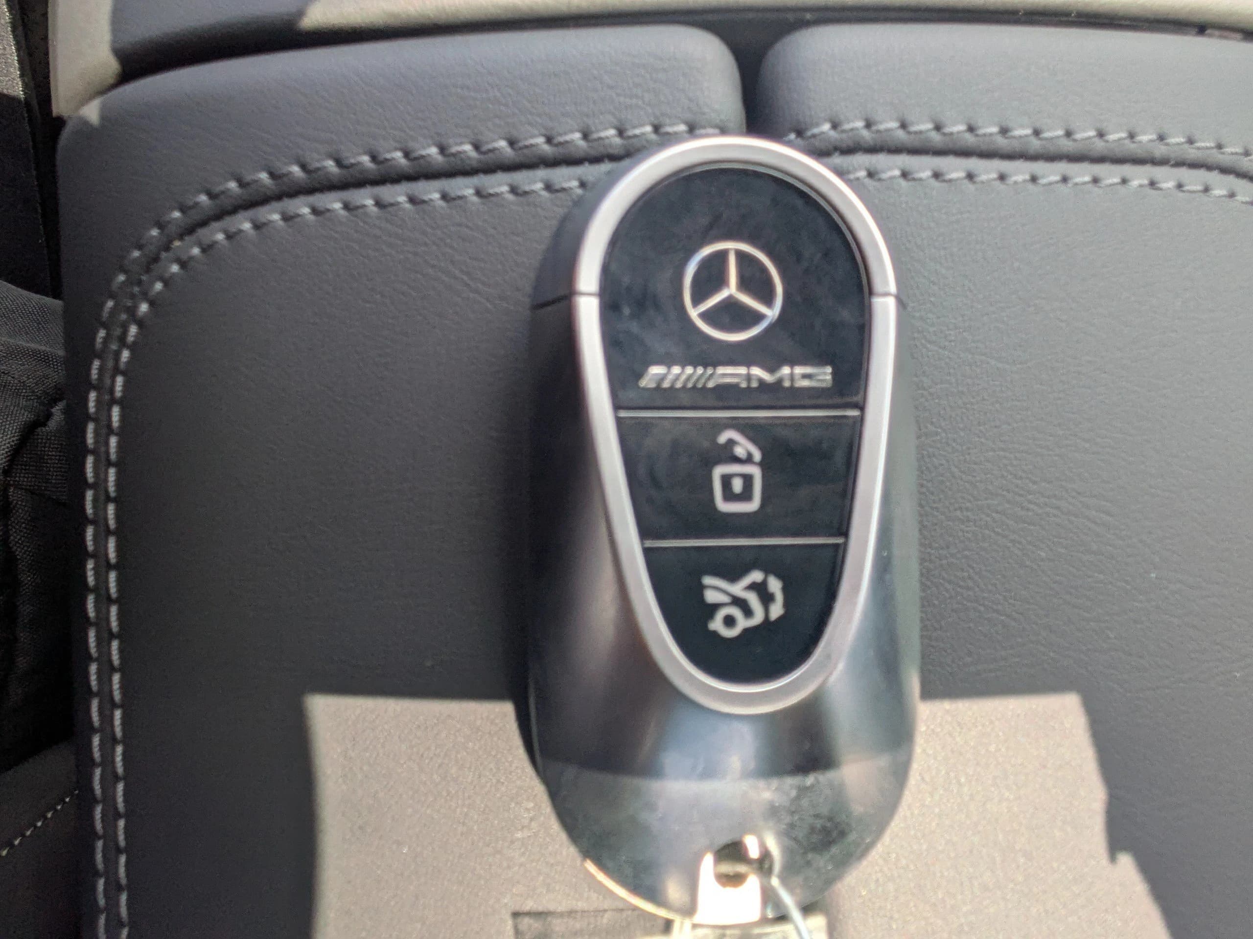 Mercedes-Benz E-Class AMG E 53 E 4MATIC+ Wagon 2026 — side view