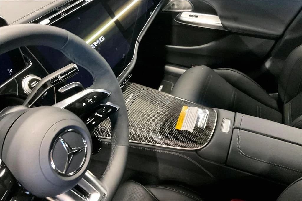 Mercedes-Benz E-Class AMG E 53 E 4MATIC+ Wagon 2026 — side view