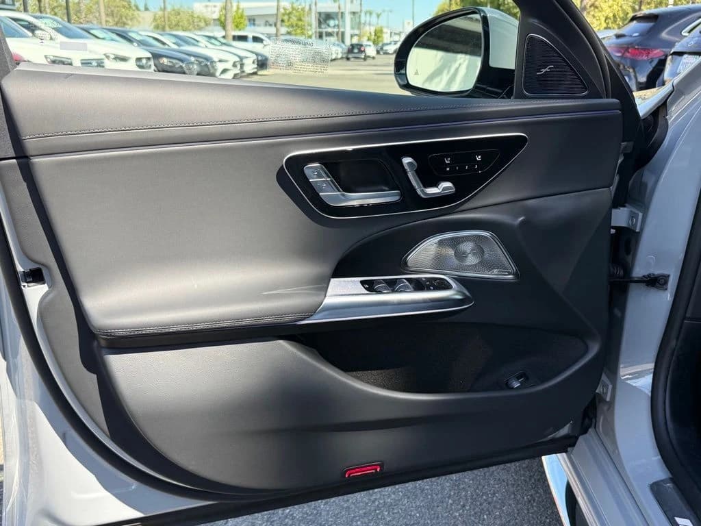 Mercedes-Benz E-Class AMG E 53 Hybrid Wagon 2027 — side view