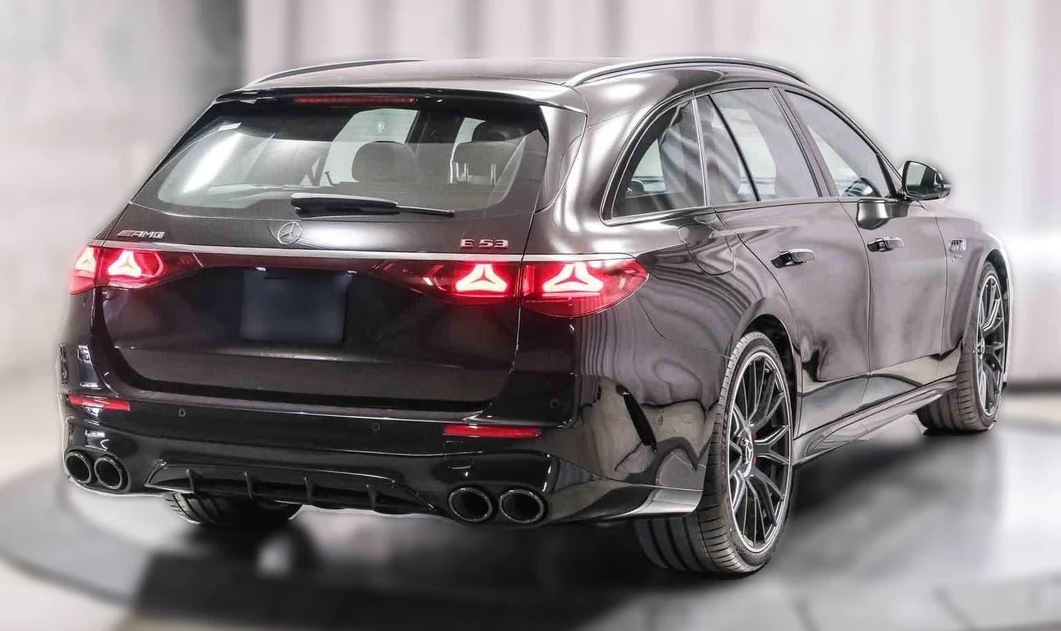 Mercedes-Benz E-Class AMG E 53 E 4MATIC+ Wagon 2026 — side view