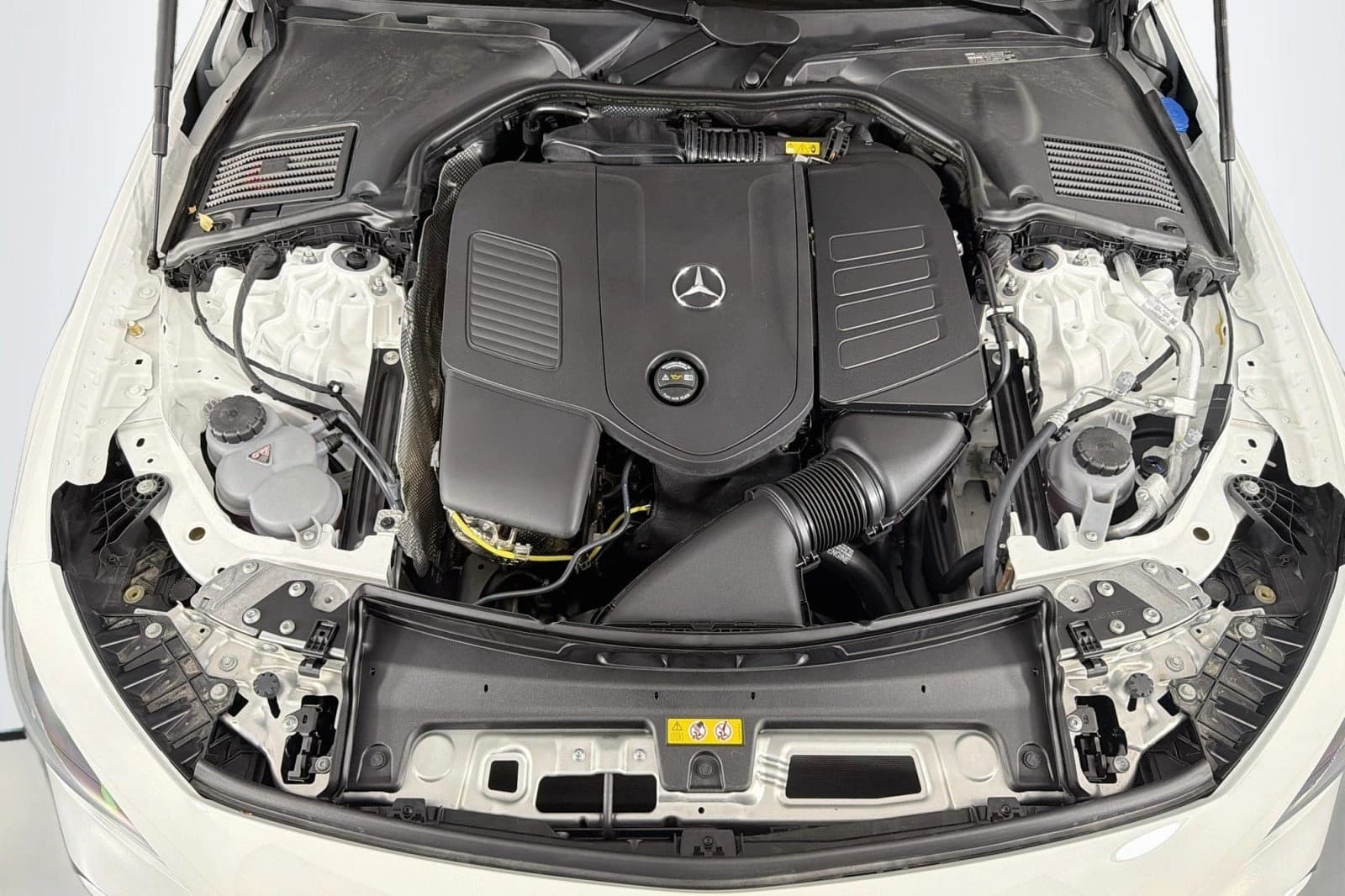 Mercedes-Benz CLE CLE 300 4MATIC Coupe 2026 — side view