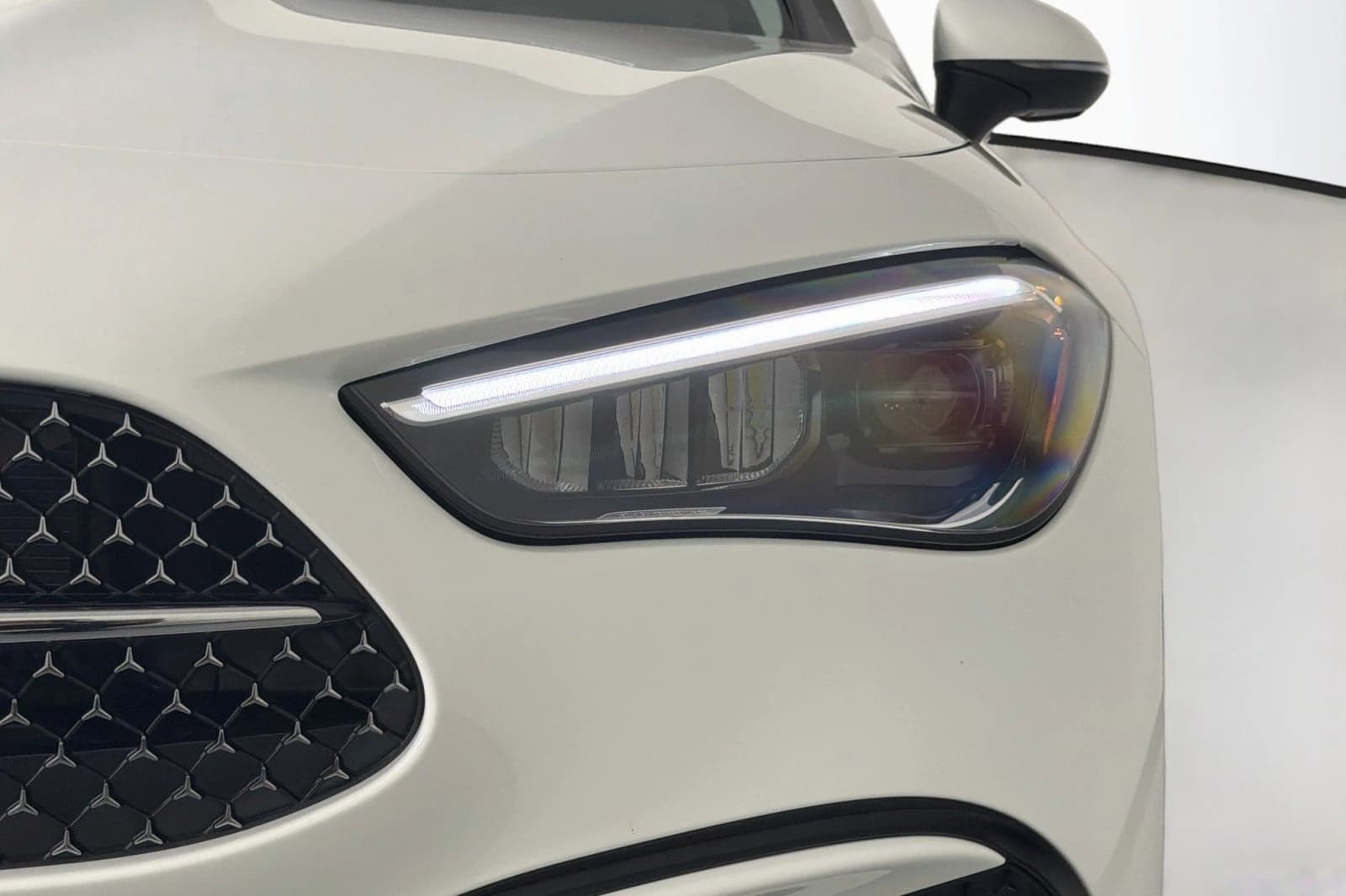 Mercedes-Benz CLE CLE 300 4MATIC Coupe 2026 — side view