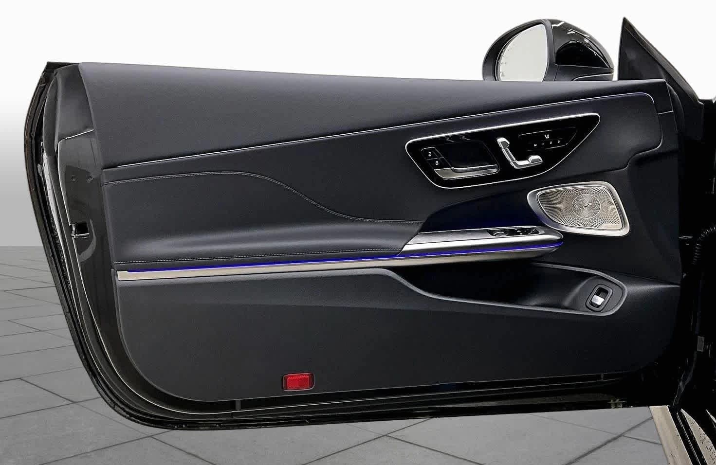 Mercedes-Benz CLE CLE 300 4MATIC Coupe 2027 — side view