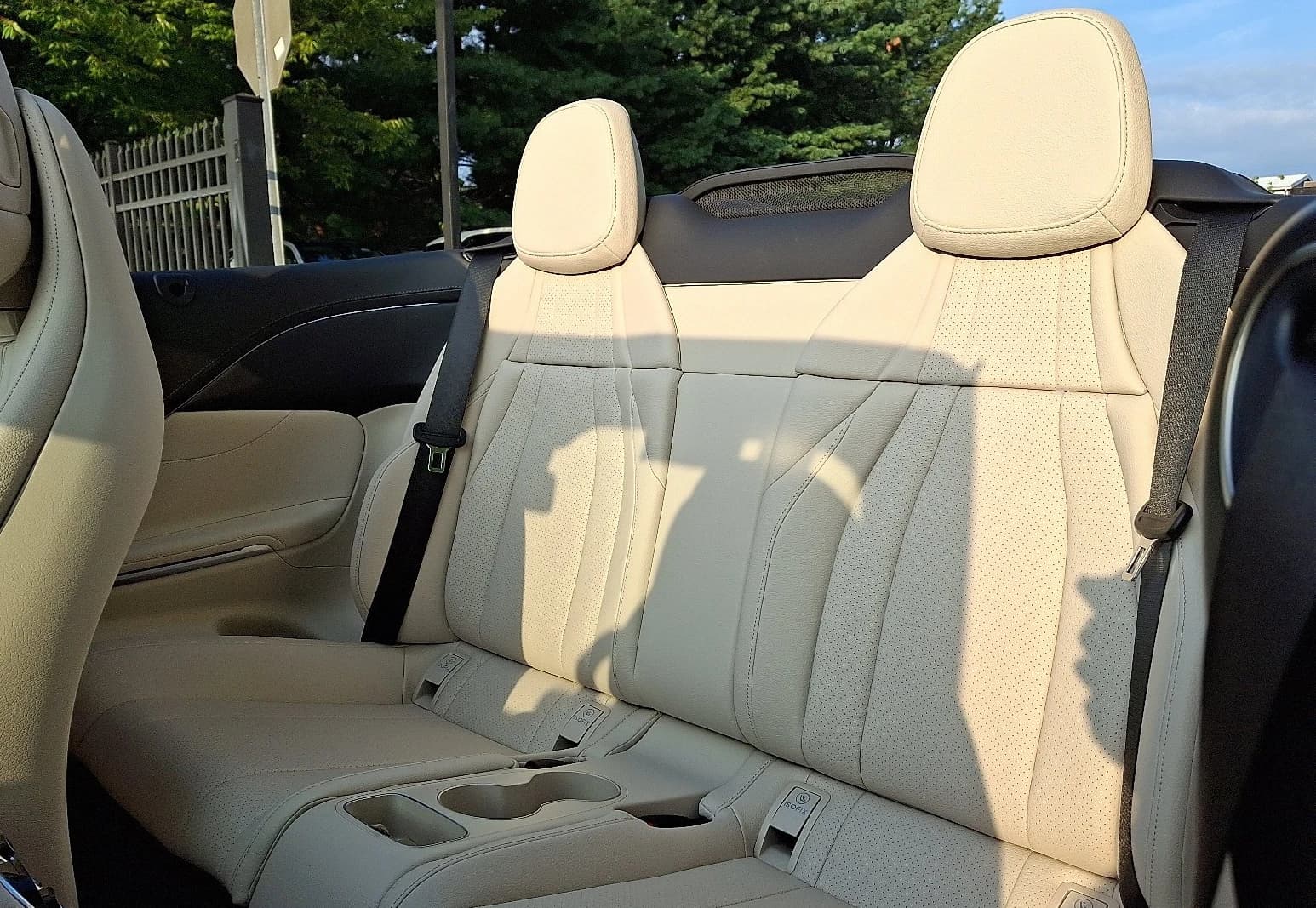 Mercedes-Benz CLE CLE 300 4MATIC Cabriolet 2027 — side view