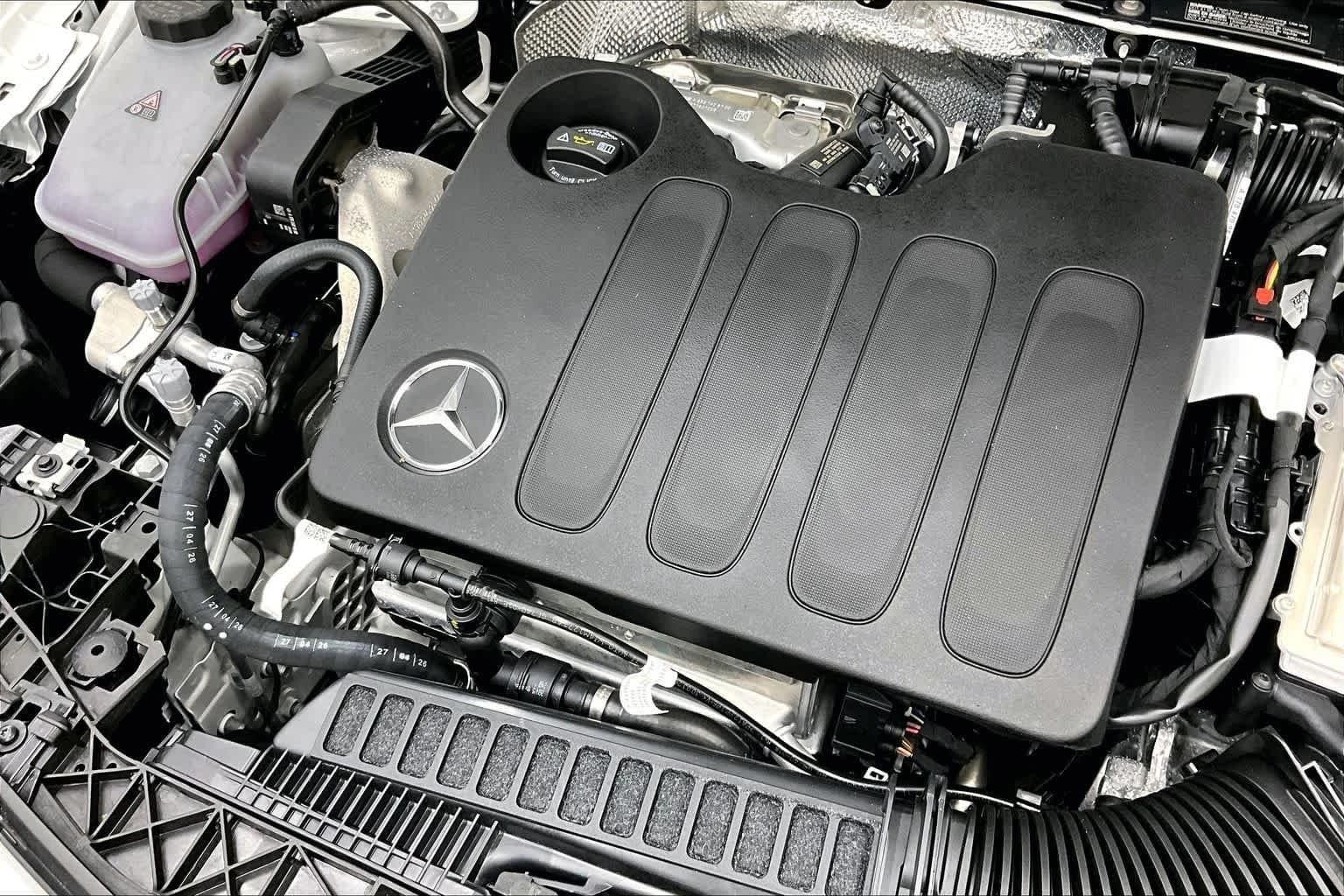 Mercedes-Benz CLA CLA 220 Hybrid FWD 2027 — side view