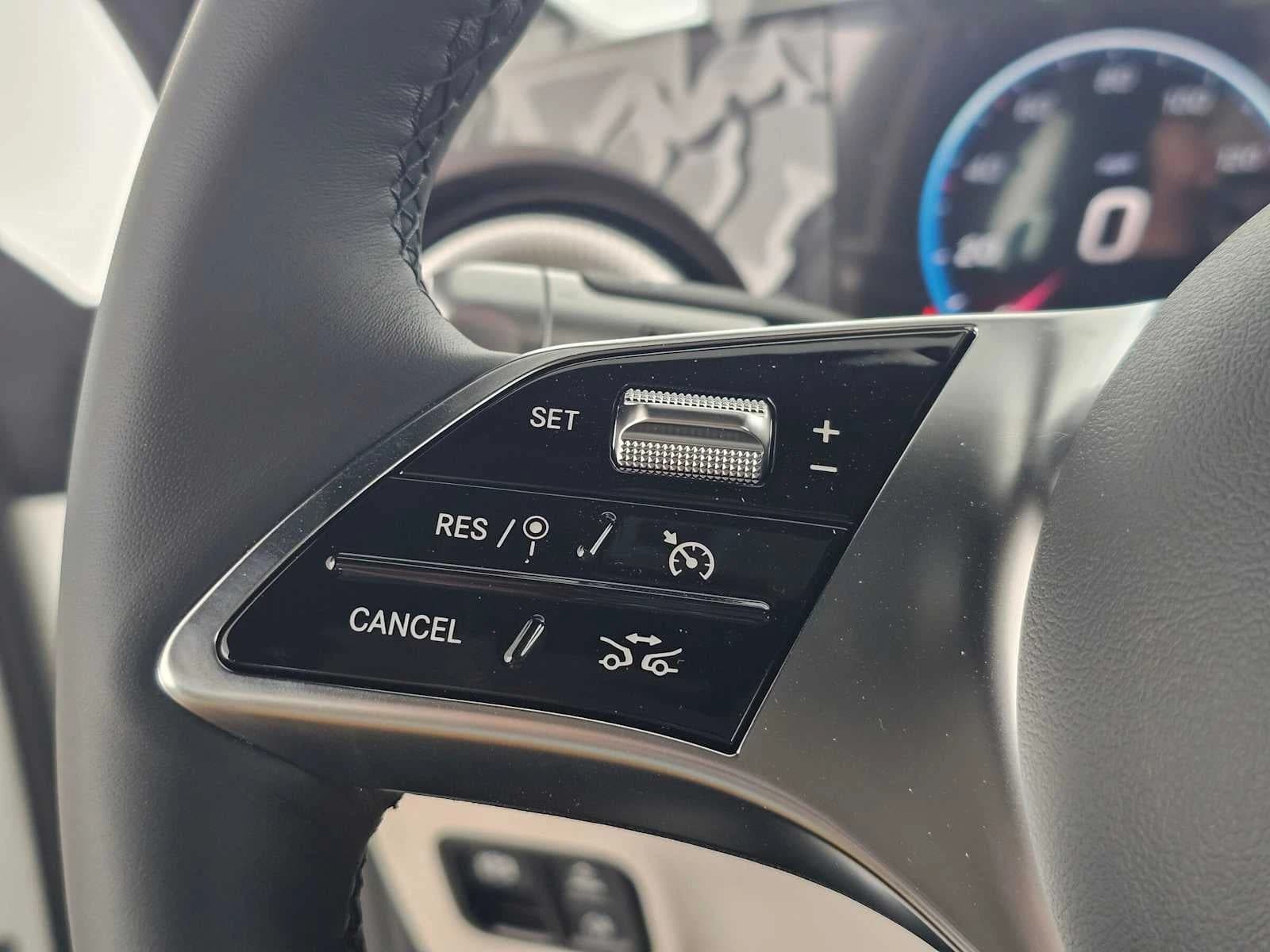 Mercedes-Benz CLA CLA 220 Hybrid FWD 2027 — side view