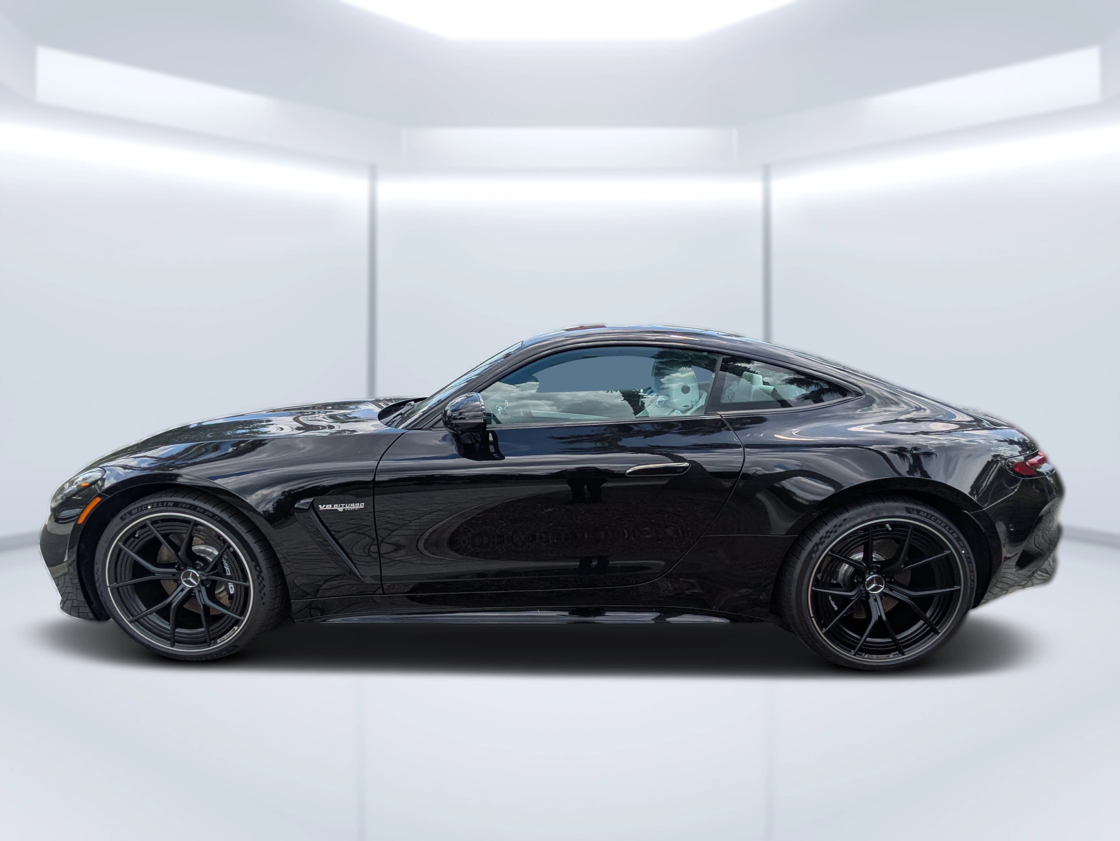 Mercedes-Benz AMG GT AMG GT 55 Coupe 2026 — side view